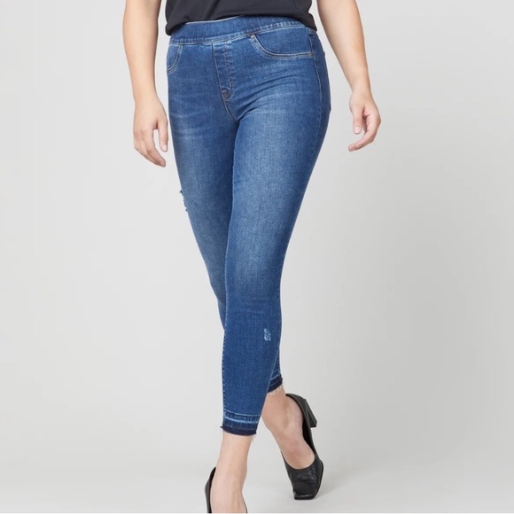 Spanx Distressed Ankle Skinny Jean - Picture 8 of 8